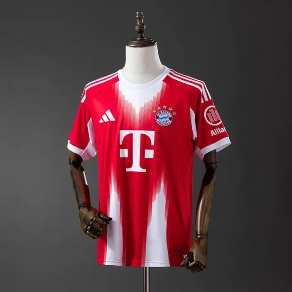 Bayern Múnich Local 2025-26 - Versión Fan