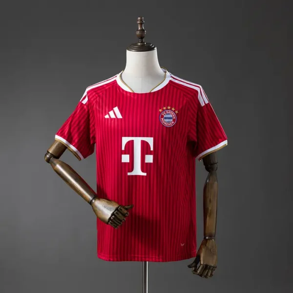 Bayern Múnich Local 2026-27 - Versión Fan