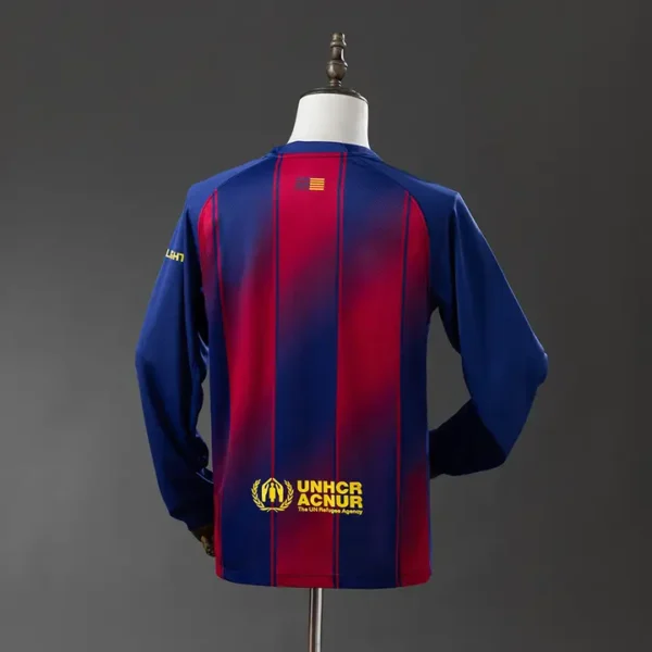fan-laliga-barcelona-barcelona-local-2025-26_1.webp Barcelona Local 2025-26 - Versión Fan