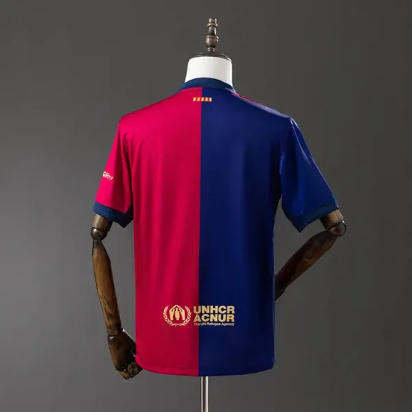 fan-laliga-barcelona-barcelona-local-cactus-jack-2024-25_1.webp Barcelona Local Cactus Jack 2024-25 - Versión Fan