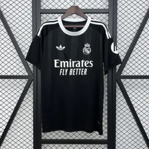Real Madrid Especial Negra 2025-26 - Versión Fan