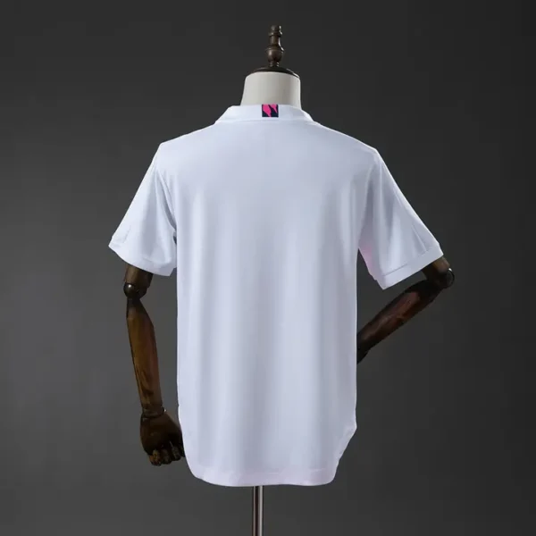 Real Madrid Local 2020-21 - Versión Fan