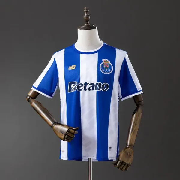 fan-portugal-porto-porto-local-2025-26_0.webp Porto Local 2025-26 - Versión Fan