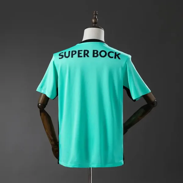 fan-portugal-sporting-de-lisboa-sporting-cp-alternativa-2025-26_1.webp Sporting CP Alternativa 2025-26 - Versión Fan