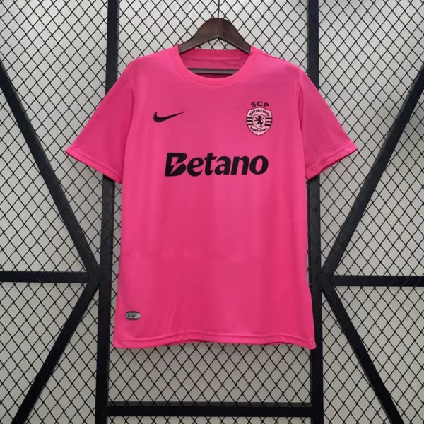 Sporting CP Pink October 2024-25 - Versión Fan