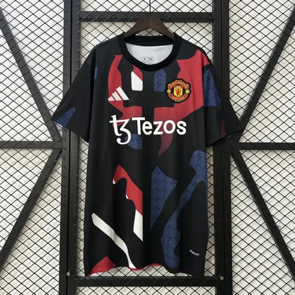 fan-premier-manchester-united-manchester-united-especial-camuflaje-2024-25_0.webp Manchester United Especial Camuflaje 2024-25 - Versión Fan