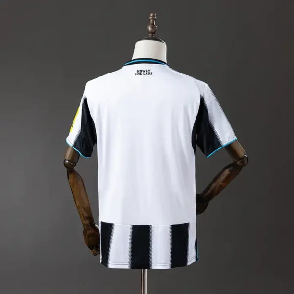 Newcastle United Local 2025-26 - Versión Fan