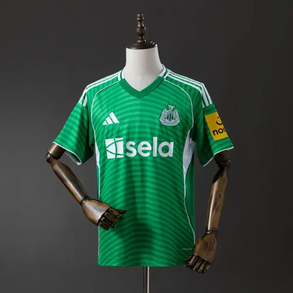 fan-premier-newcastle-united-newcastle-united-visitante-2025-26_0.webp Newcastle United Visitante 2025-26 - Versión Fan