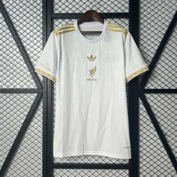 México Blanco 2025 - Versión Fan