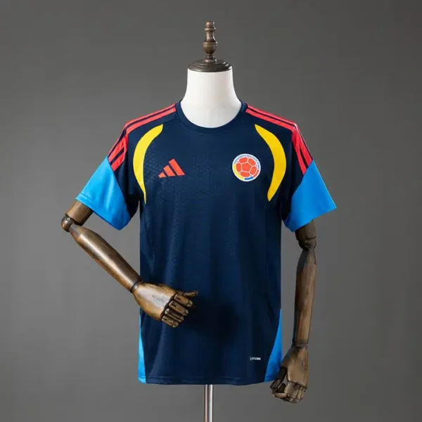 fan-sel-conmebol-colombia-colombia-azul-entrenamiento-2026_0.webp Colombia Azul Entrenamiento 2026 - Versión Fan