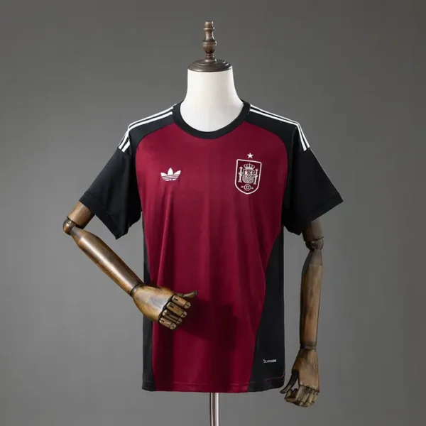 fan-sel-uefa-espana-espana-rojo-portero-2026_0.webp España Rojo Portero 2026 - Versión Fan