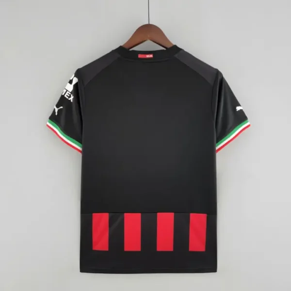 AC Milan Local 2022-23 - Versión Fan