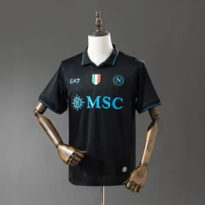 fan-seriea-napoli-napoli-champions-league-alternativa-2025-26_0.webp Napoli Champions League Alternativa 2025-26 - Versión Fan