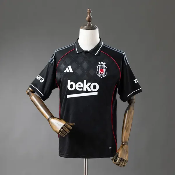 Besiktas Alternativa 2025-26 - Versión Fan
