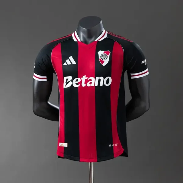 jugador-argentina-river-plate-river-plate-visitante-2025-26_0.webp River Plate Visitante 2025-26 - Versión Jugador