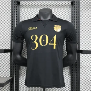 jugador-laliga-barcelona-barcelona-especial-negra-304-2024-25_0.webp Barcelona Especial Negra 304 2024-25 - Versión Jugador