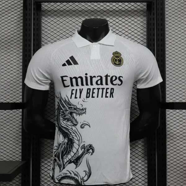 Real Madrid Especial Blanca Dragón 2024-25 - Versión Jugador