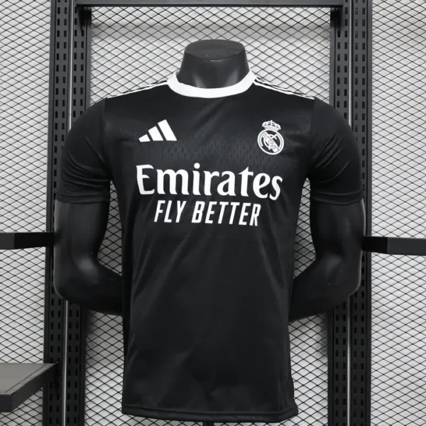 Real Madrid Special Negro 2024-25 - Versión Jugador