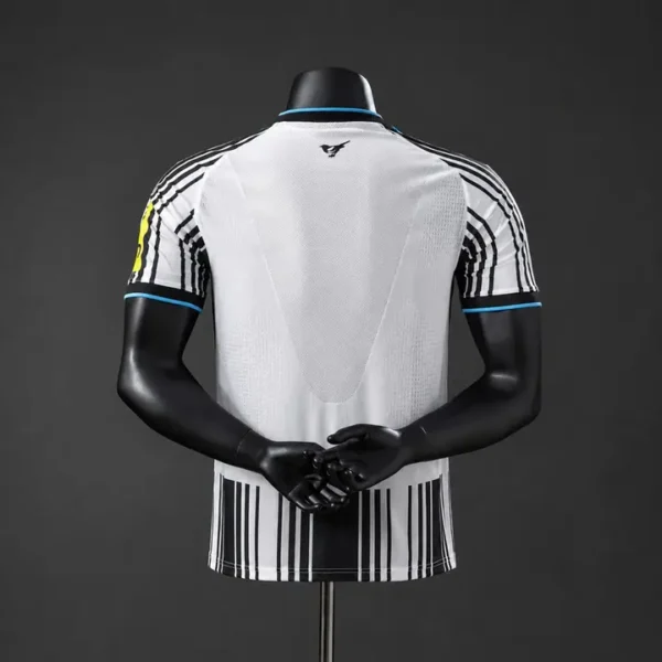 Newcastle United Local 2026-27 - Versión Jugador