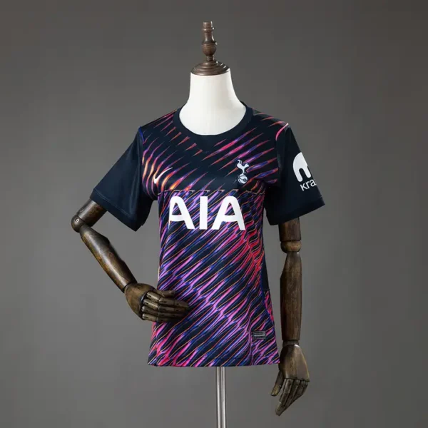 mujer-premier-tottenham-hotspur-tottenham-hotspur-visitante-2026-27_0.webp Tottenham Hotspur Visitante 2026-27 - Versión Mujer