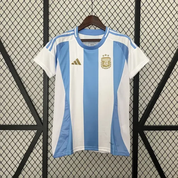 mujer-sel-conmebol-argentina-argentina-local-2024_0.webp Argentina Local 2024 - Versión Mujer