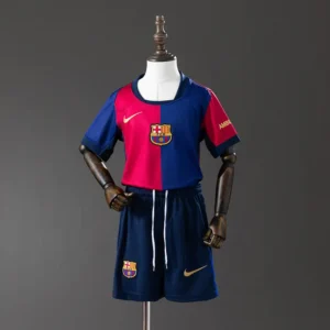 nino-laliga-barcelona-barcelona-local-2024-25_0.webp Barcelona Local 2024-25 - Versión Niño