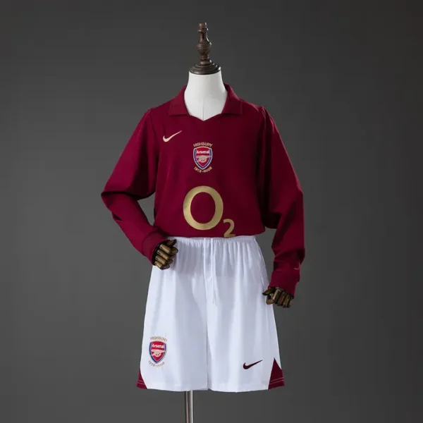 Arsenal Local 2005-06 - Versión Niño