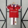 nino-premier-manchester-united-manchester-united-local-1998-99_0.webp Manchester United Local 1998-99 - Versión Niño