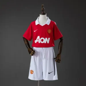 nino-premier-manchester-united-manchester-united-local-2010-11_0.webp Manchester United Local 2010-11 - Versión Niño