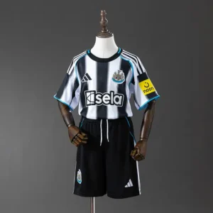 Newcastle United Full Local 2025-26 - Versión Niño
