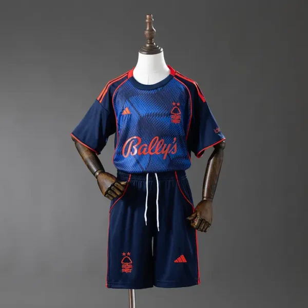 Nottingham Forest Alternativa 2025-26 - Versión Niño