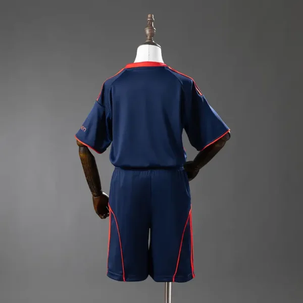 Nottingham Forest Alternativa 2025-26 - Versión Niño