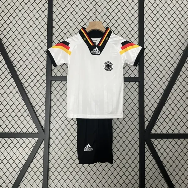 Alemania Local 1992 - Versión Niño