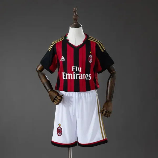 AC Milan Local 2013-14 - Versión Niño