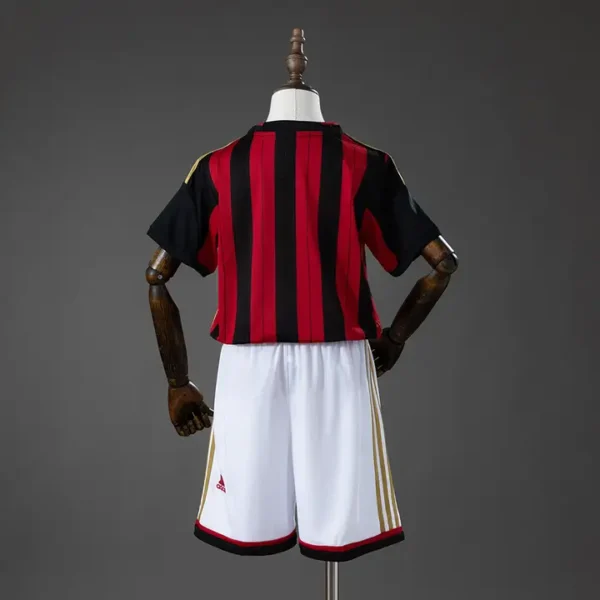AC Milan Local 2013-14 - Versión Niño