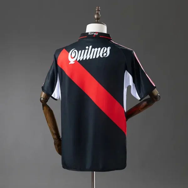 retro-argentina-river-plate-river-plate-alternativa-2000-01_1.webp River Plate Alternativa 2000-01 - Versión Retro