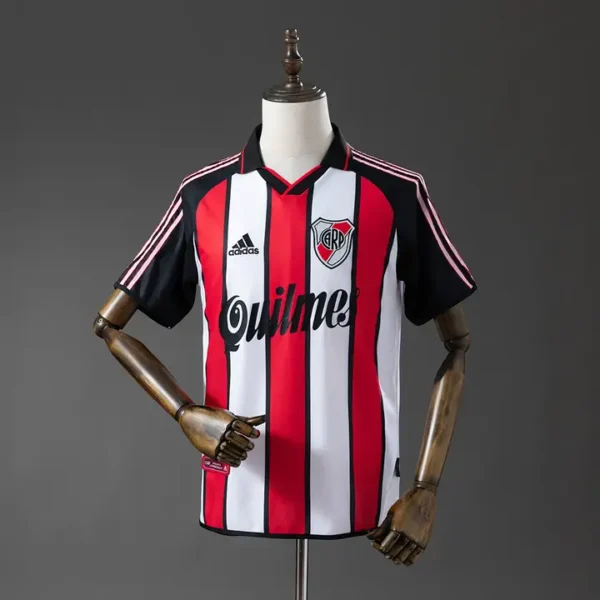 River Plate Local 2000-01 - Versión Retro