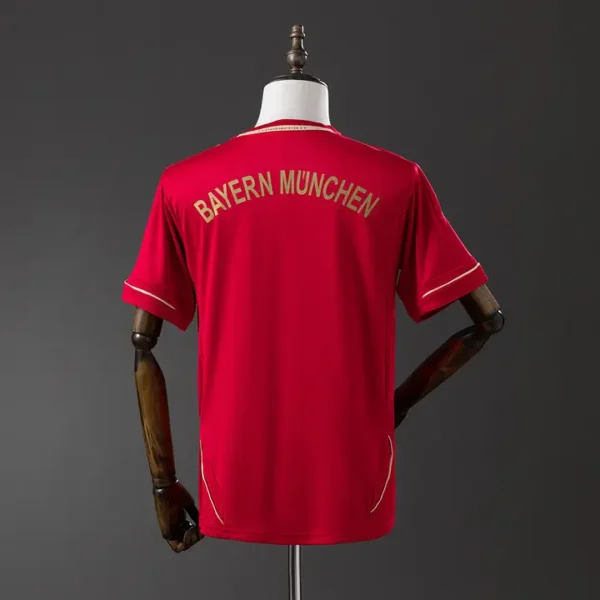 retro-bundesliga-bayern-munich-bayern-munich-local-2012-13_1.webp Bayern Múnich Local 2012-13 - Versión Retro