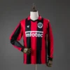 retro-bundesliga-eintracht-frankfurt-eintracht-frankfurt-local-1983-84_0.webp Eintracht Frankfurt Local 1983-84 - Versión Retro