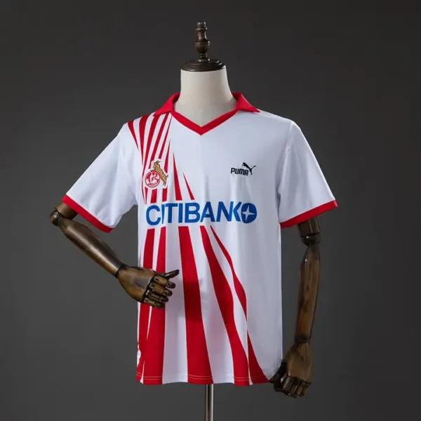 retro-bundesliga-koln-koln-local-1990_0.webp Köln Local 1990 - Versión Retro