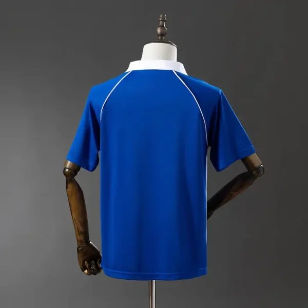 retro-bundesliga-schalke-04-schalke-04-local-1984-85_1.webp Schalke 04 Local 1984-85 - Versión Retro