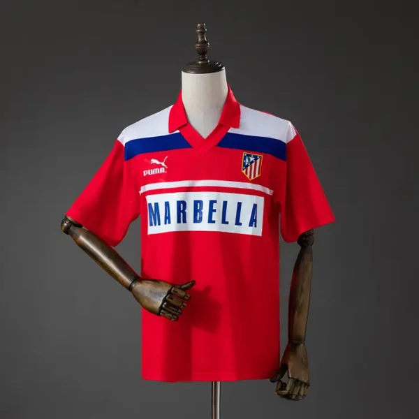 retro-laliga-atletico-de-madrid-atletico-madrid-visitante-1990-93_0.webp Atlético Madrid Visitante 1990-93 - Versión Retro