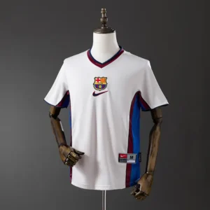 retro-laliga-barcelona-barcelona-blanco-visitante-1998-99_0.webp Barcelona Blanco Visitante 1998-99 - Versión Retro