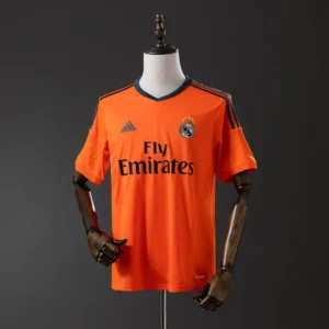 Real Madrid Alternativa 2013-14 - Versión Retro