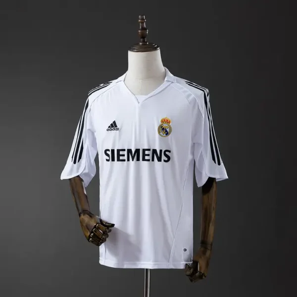 Real Madrid Local 2005-06 - Versión Retro