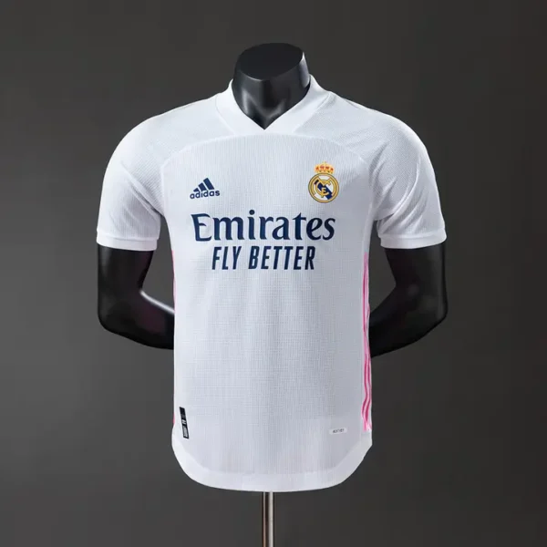 retro-laliga-real-madrid-real-madrid-local-2020-21_l0.webp Real Madrid Local 2020-21 - Versión Retro