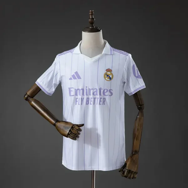 retro-laliga-real-madrid-real-madrid-local-2026-27_0.webp Real Madrid Local 2026-27 - Versión Retro