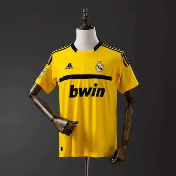retro-laliga-real-madrid-real-madrid-portero-2011-12_0.webp Real Madrid Portero 2011-12 - Versión Retro
