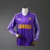 retro-laliga-real-madrid-real-madrid-visitante-1984-85_l0.webp Real Madrid Visitante 1984-85 - Versión Retro