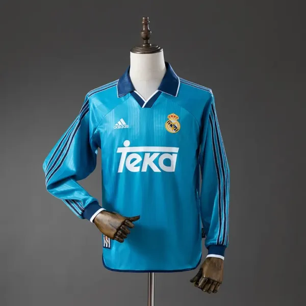 Real Madrid Visitante 1999-00 - Versión Retro